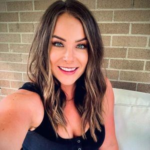 Meet your Posher, Christin